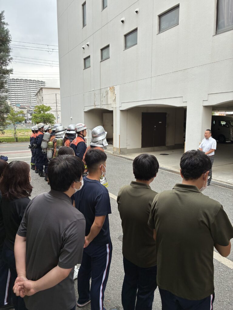 消防署と合同防災訓練をしました。